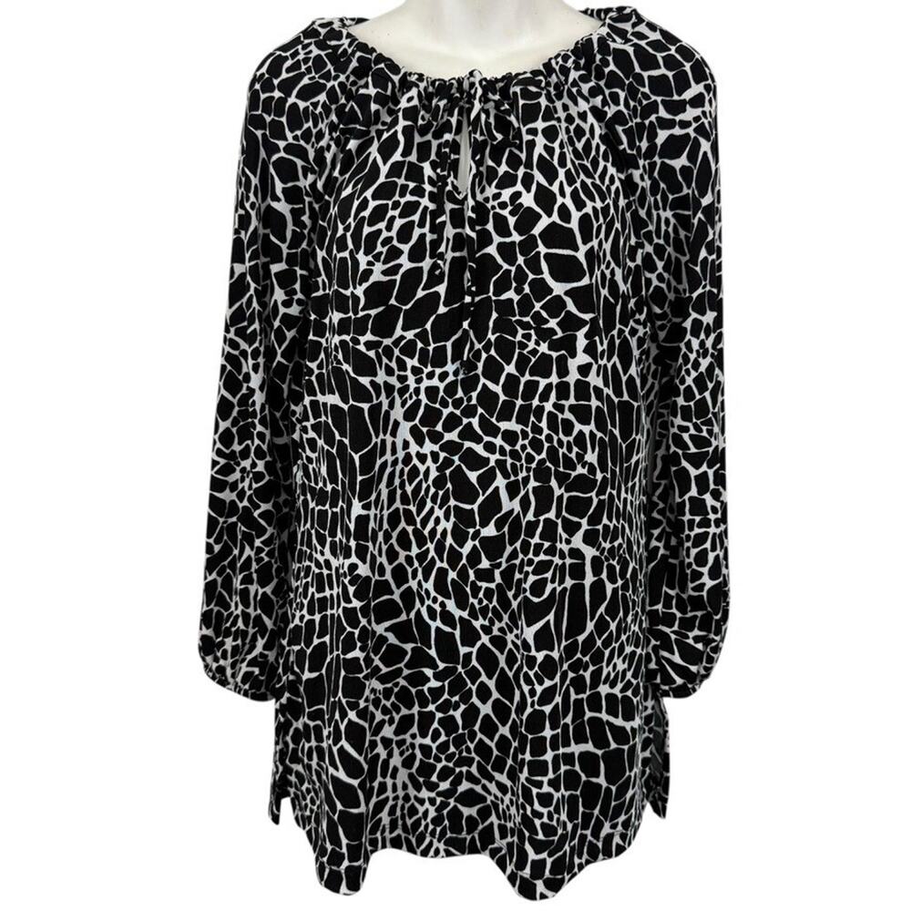 Chicos Travelers Womens Slinky Liquid Knit Animal Print Long Sleeve Top sz 1 / M